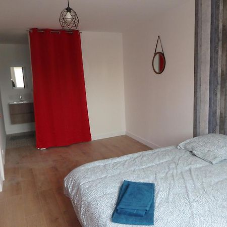 Appartamento Chambre Avec Sdb + Wc Privatifs Dans Maison 114 M2 Avec Cour Le Mans Esterno foto